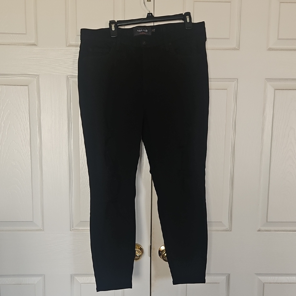 Torrid Black Skinny Jeans for Women